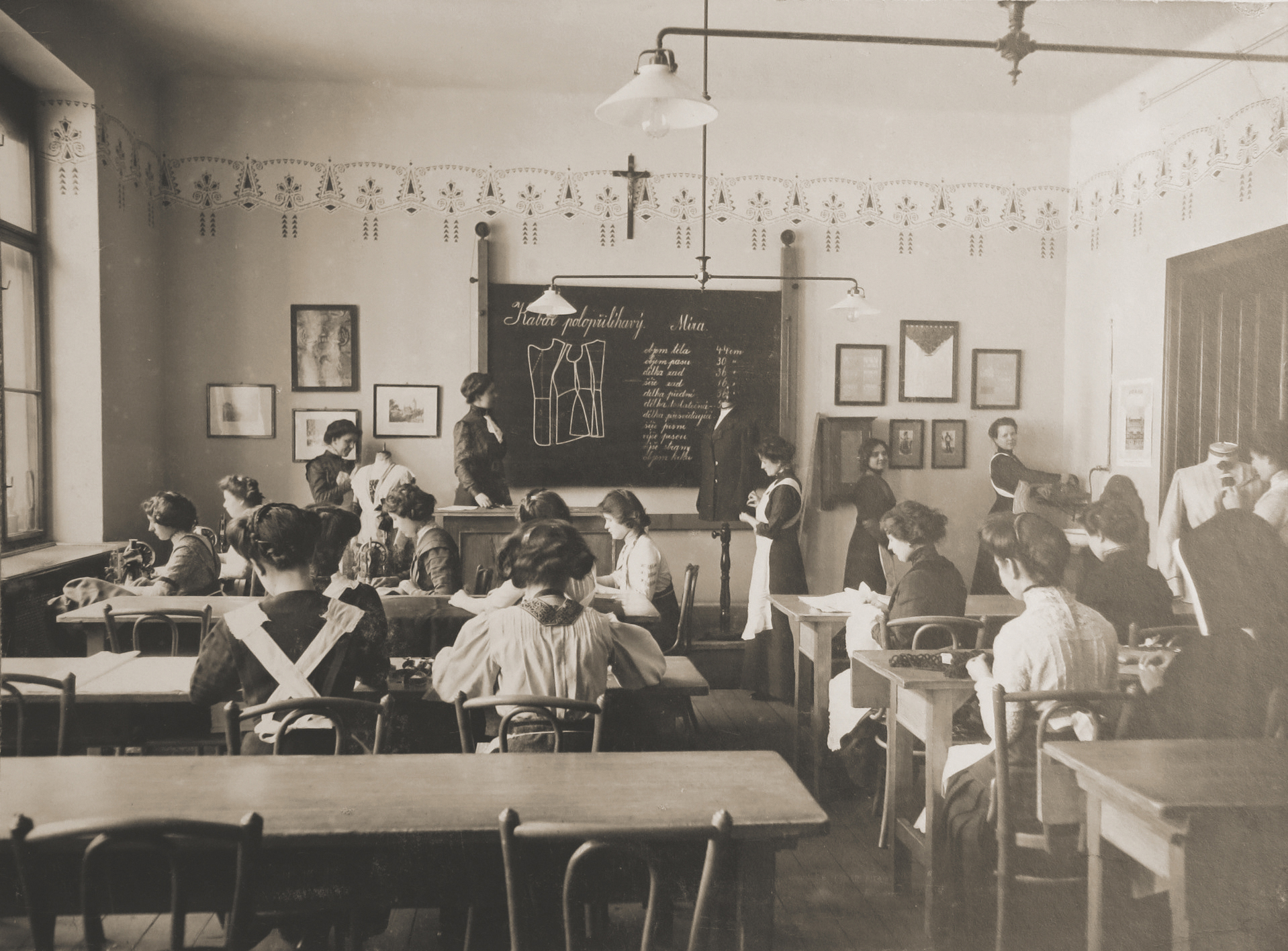 A classroom in the Vesna department of industrial classes © Moravian Land Archive