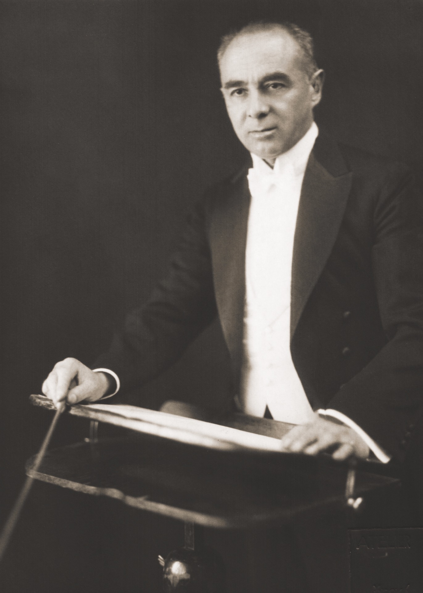 El director de orquesta y jefe de la ópera del Teatro Nacional de Brno František Neumann hacia el año 1920 © Museo Regional Moravo