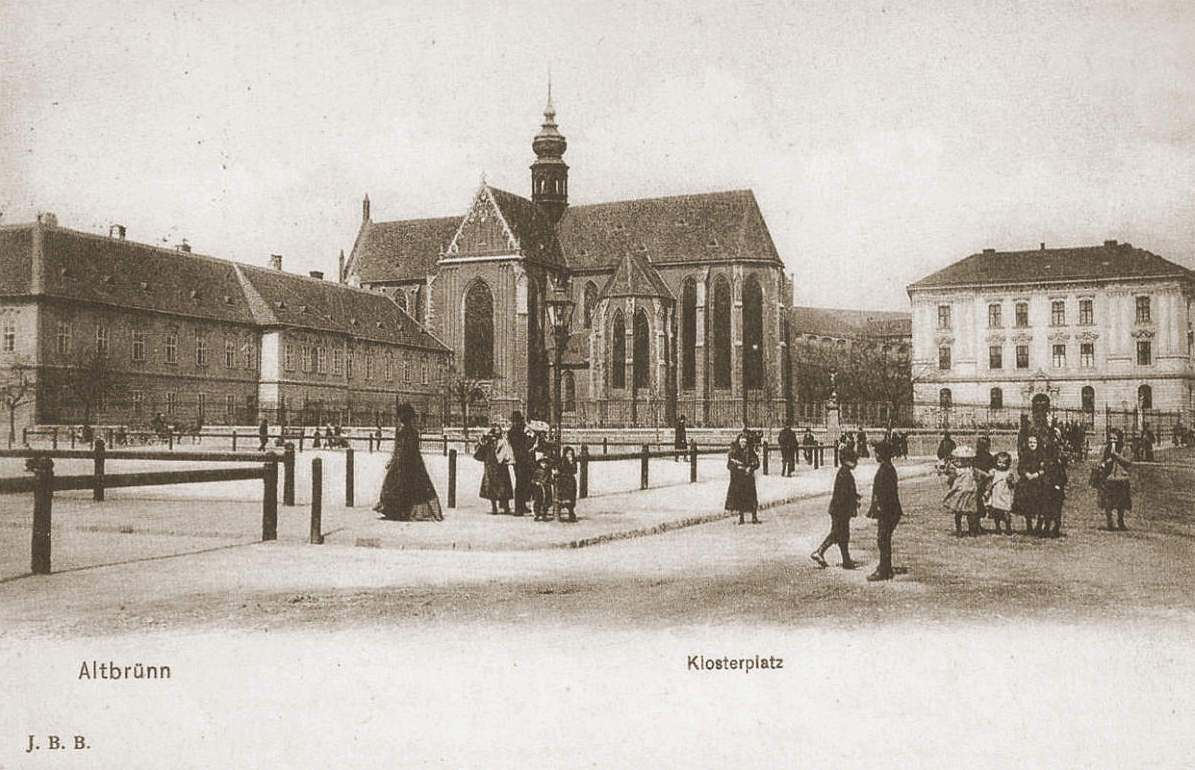 Augustiniánské opatství a bazilika Nanebevzetí panny Marie na dnešním Mendlově náměstí, dobová pohlednice © archiv JZ